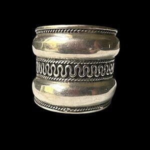 Vintage Sterling Silver Southwestern Style Rope Braid Ring Size 7 12 Grams